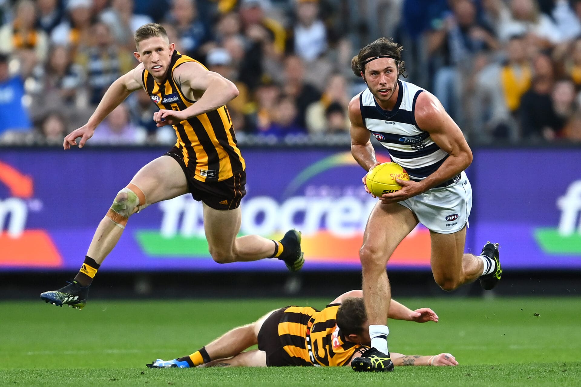 Geelong bracing for bad news following Jack Henry injury as reports ...