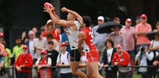 SYDNEY, AUSTRALIA - FEBRUARY 21: Harry Himmelberg of the Giants marks the ball during the AFL practice match between Sydney Swans and Greater Western Sydney Giants at Tramway Oval on February 21, 2025 in Sydney, Australia. (Photo by Darrian Traynor/Getty Images)